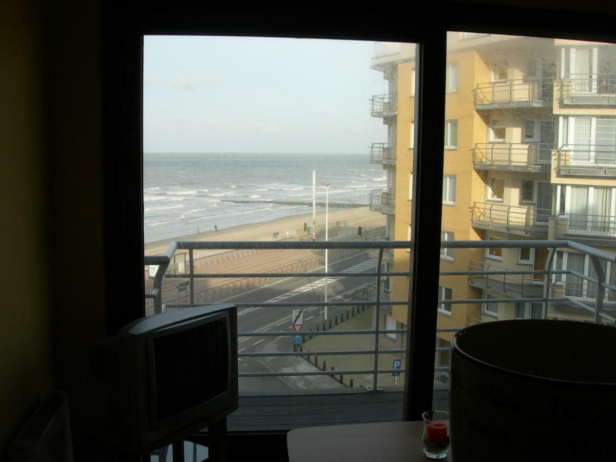 'de Strandwandeling' With Frontal Sea View Near Apartment *